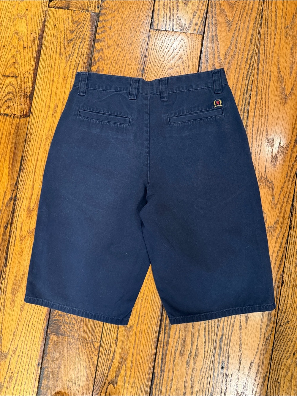 Tommy Hilfiger Dark Navy Blue Boys Pleated Cotton Shorts Size 14 - Picture 2 of 9